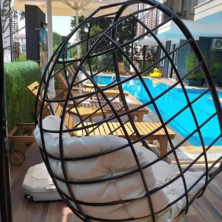 公寓式酒店 伊莱尼斯套房酒店